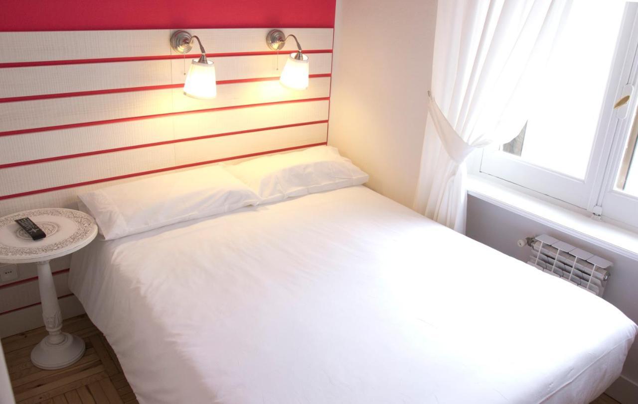 Hostal Boreal Mistral Burgos Exterior photo